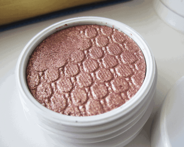 colourpop Amaze shadow swatch review colourpop Amaze shadow swatch review