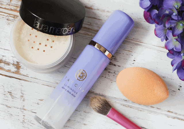 How to avoid cake face and over applying makeup. Tatcha Luminous Dewy Skin Mist, Real Techniques, Laura Mercier How to avoid cake face and over applying makeup. Tatcha Luminous Dewy Skin Mist, Real Techniques, Laura Mercier