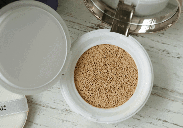 L'Oreal True Match Lumi Cushion Foundation Review and Swatch L'Oreal True Match Lumi Cushion Foundation Review and Swatch