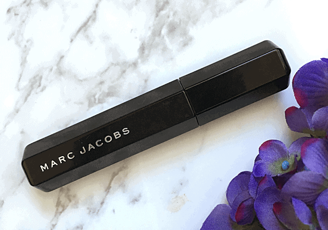 Marc Jacobs Velvet Noir Mascara Review with Before and Afters Marc Jacobs Velvet Noir Mascara Review with Before and Afters