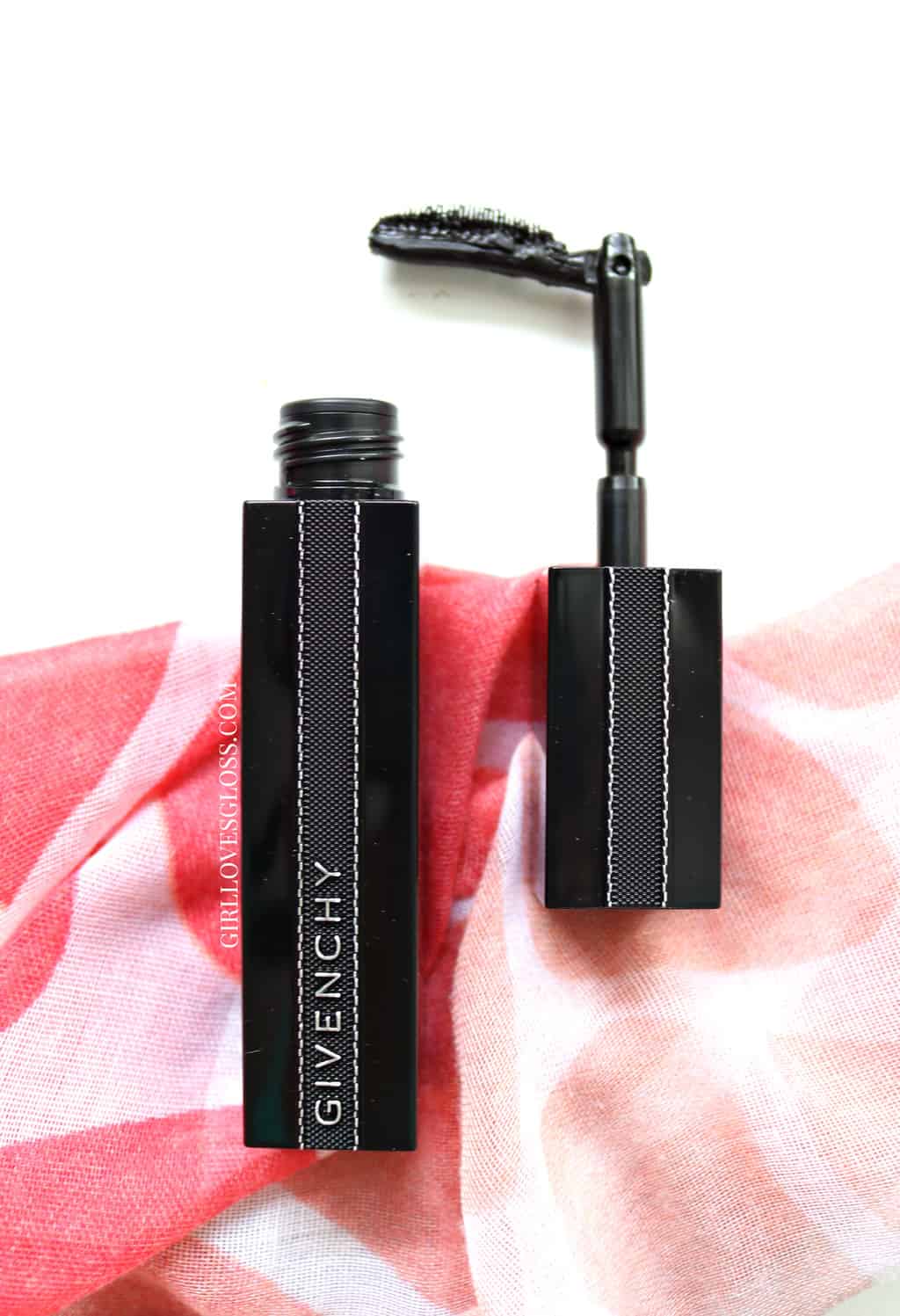 Givenchy Noir Interdit Mascara Review
