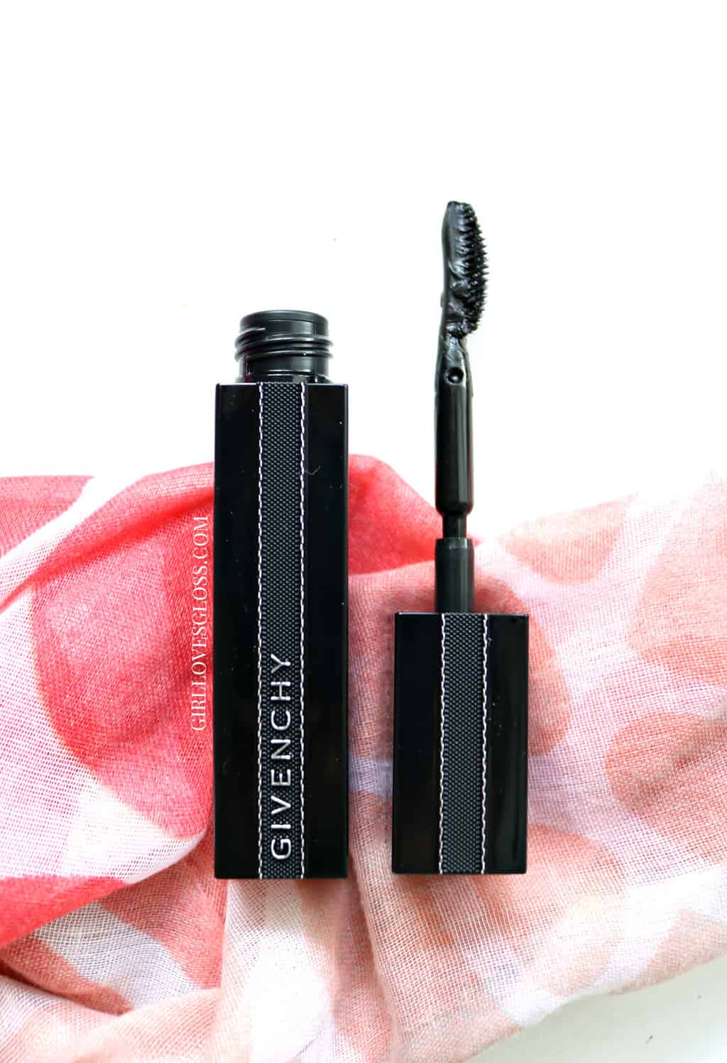 Givenchy Noir Interdit Mascara Review